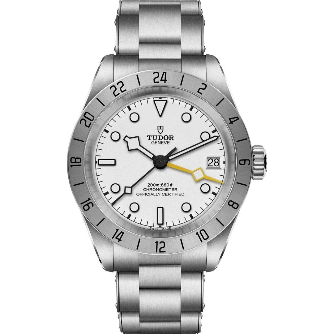 m79470-0004_1 Tudor Black Bay Pro M79470-0004